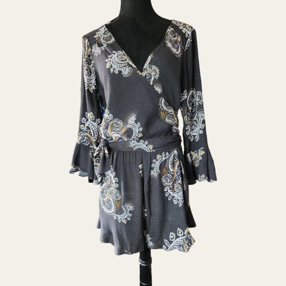 FREE PEOPLE Paisley Ruffle Romper Size SMALL - Picture 2 of 9